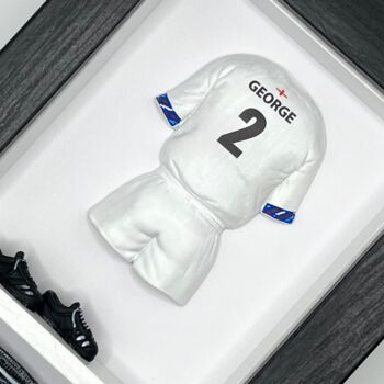 Rugby Legend Kit Box: George: England, 2 of 6