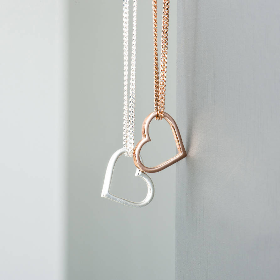 jewellerybox Sterling Silver Floating Heart Pendant on 14 Inches Chain :  Amazon.co.uk: Fashion