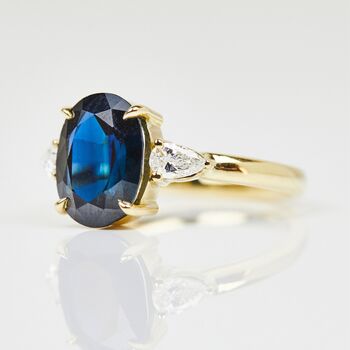 18ct Gold Blue Oval Sapphire Engagement Ring, 3 of 4