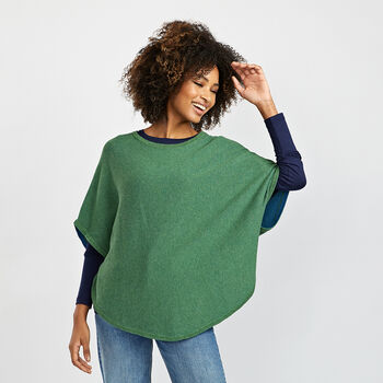 Vivo Reversible Printed Poncho -Black / Off-white Bustani Print