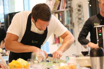 Cookery Knife Skills Class Experience In London For Two, 2 of 6