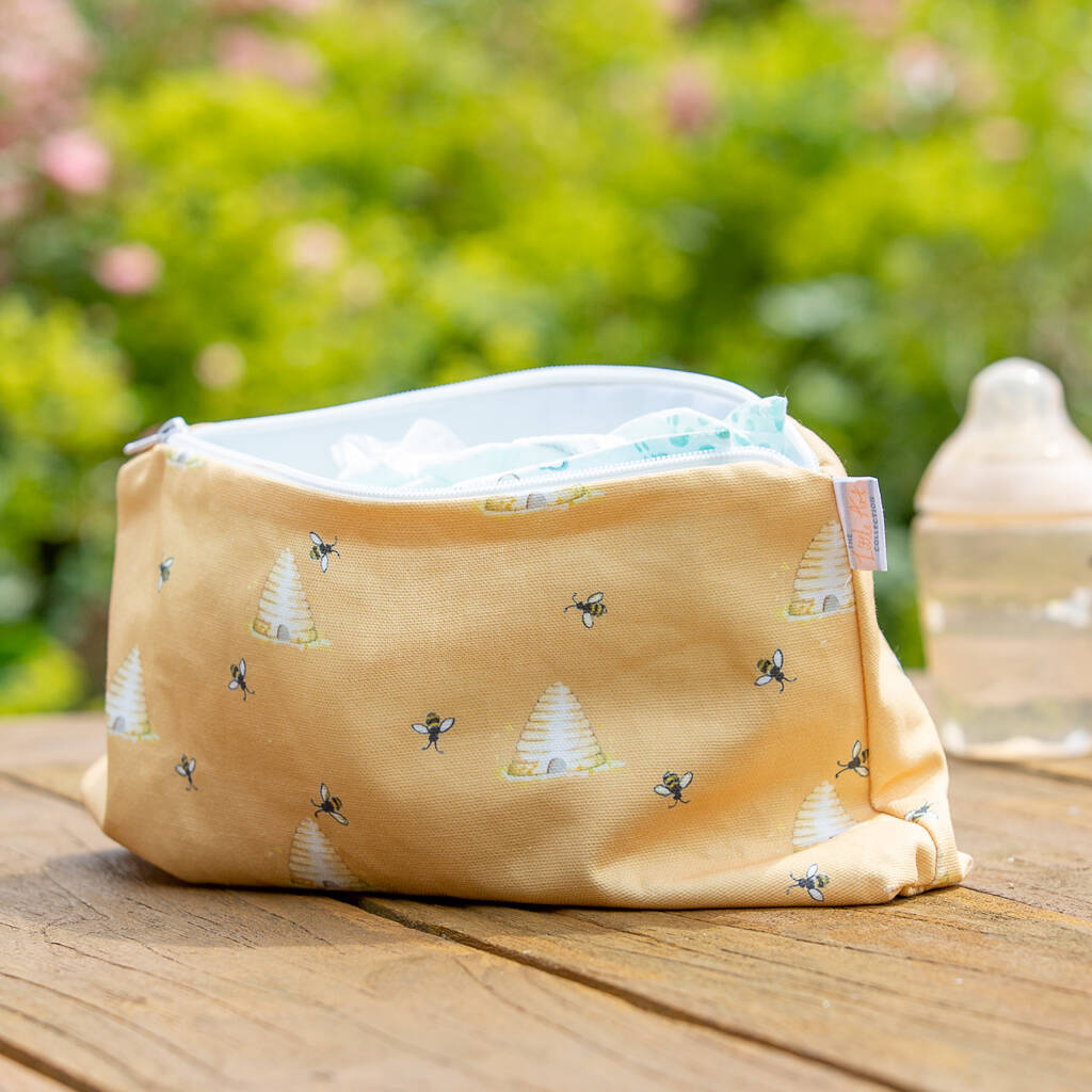 nappy changing pouch
