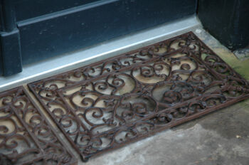 Heavy Four.5kg Brown Cast Iron Filigree Door Mat 58cm, 2 of 3