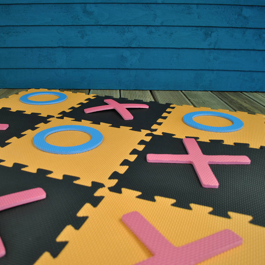 Giant Noughts And Crosses Game By