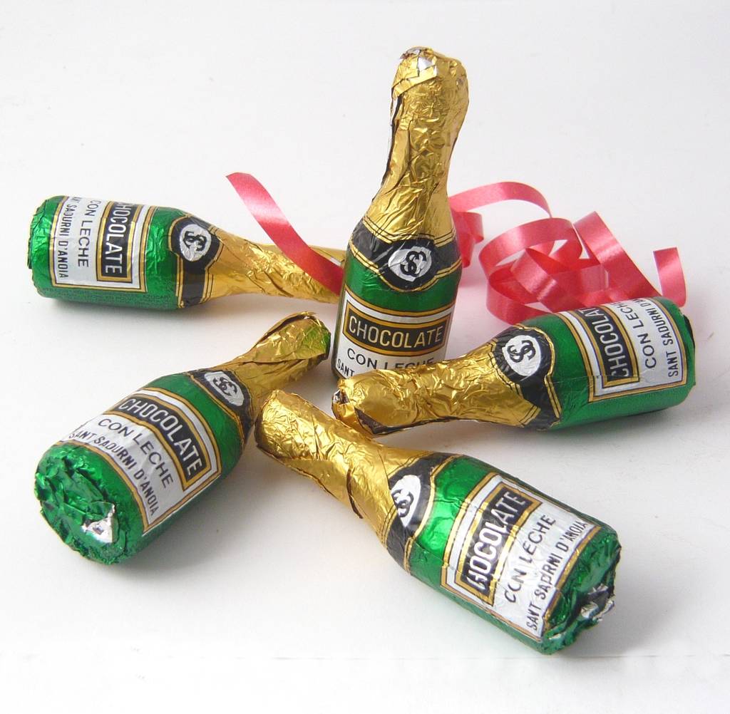 10 Chocolate Champagne Bottles Wedding Celebrations By Cocoapod Chocolates