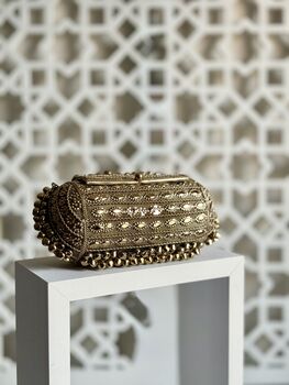 Ben Thanh Minaudière, 3 of 12