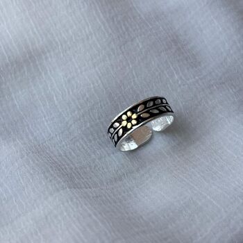 925 Silver Leaf Adjustable Dainty Band Toe Ring, 2 of 5