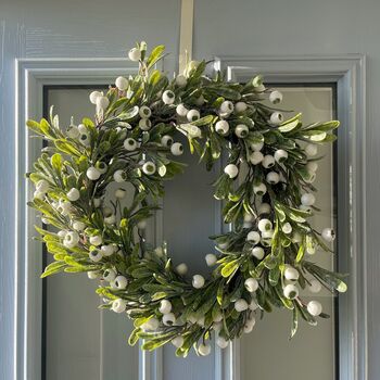 Giant Mistletoe Wreath, 3 of 6