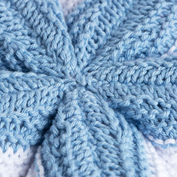 Savanna Starfish Easy Knitting Kit, 3 of 10