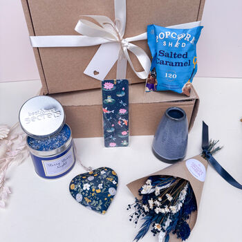 Navy Gift Box With Candle, 4 of 4