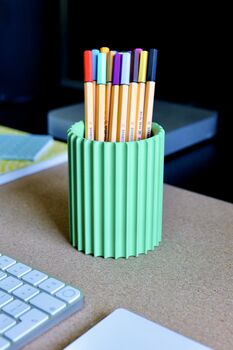 Hue Pen Pot, 7 of 10