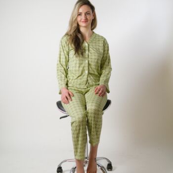 Olive Green Dog Tooth Full Sleeve Pyjama Set, 2 of 5