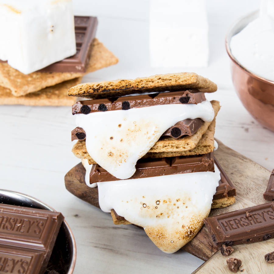 marshmallow s'mores kit by the naked marshmallow co.