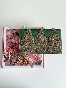 Amarna | Green Antique Gold Dabka Zardozi Clutch, 4 of 8