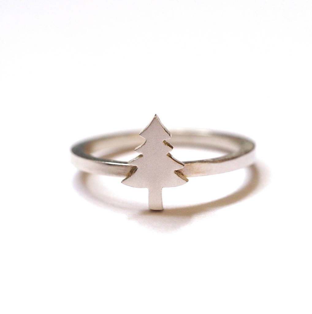 Evergreen Tree Ring By Rock Cakes
