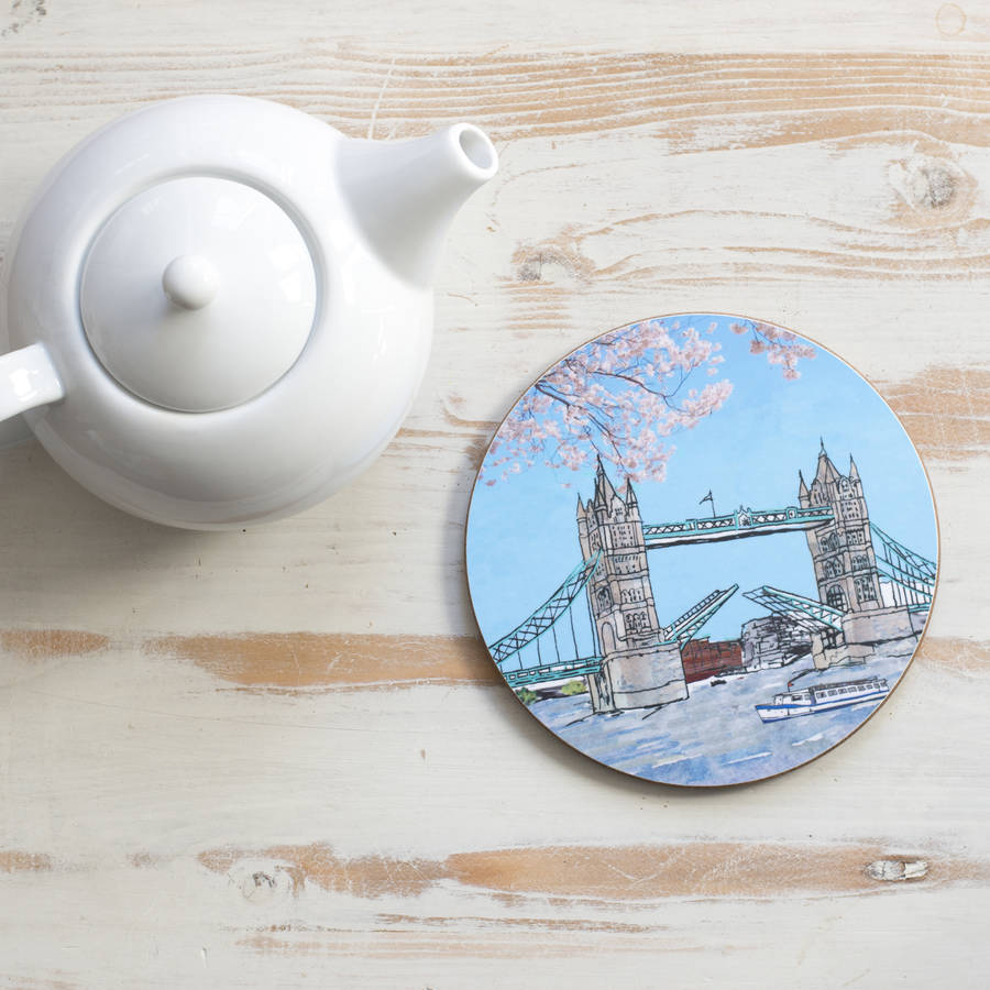 Tower Bridge London Circular Teapot Stand