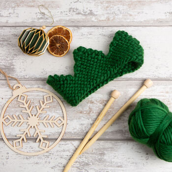 Christmas Crown Easy Knitting Kit, 2 of 6