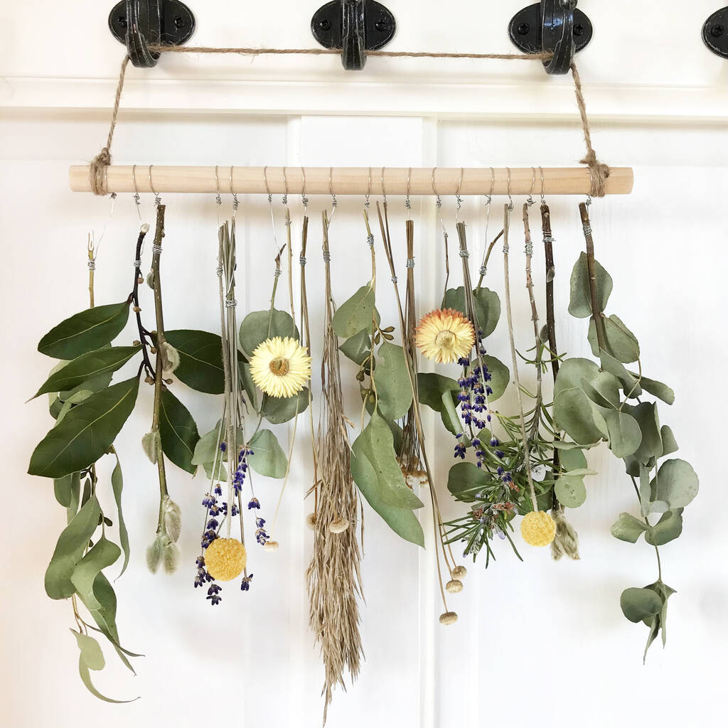 Make A Dried Flower Wall Hanging Decoration Kit By Flower Wrap and Grow