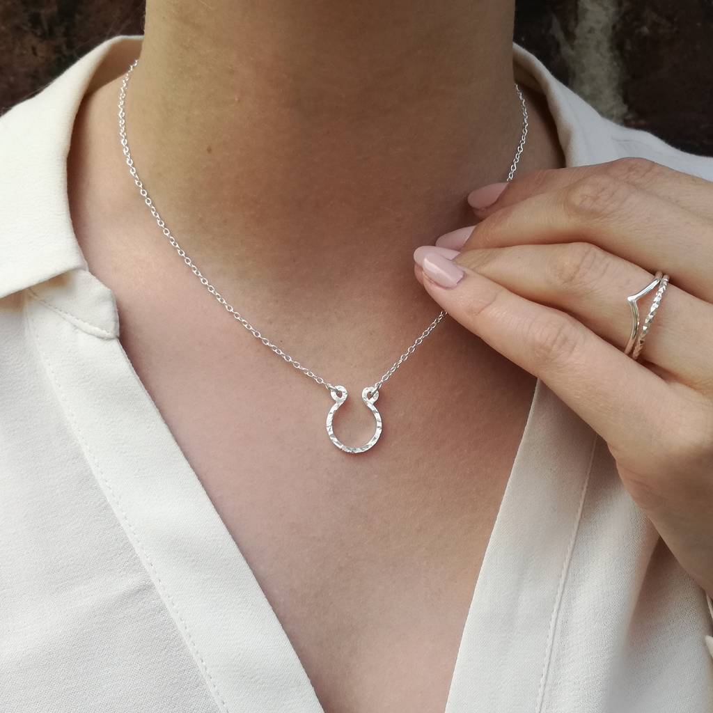 lucky-silver-horseshoe-necklace-by-marion-made-jewellery