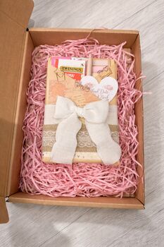 Blind Date With A Brand New Romance Book, 4 of 7