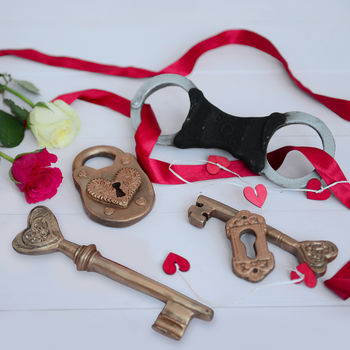 Chocolate Heart Key And Escutcheon, 3 of 4
