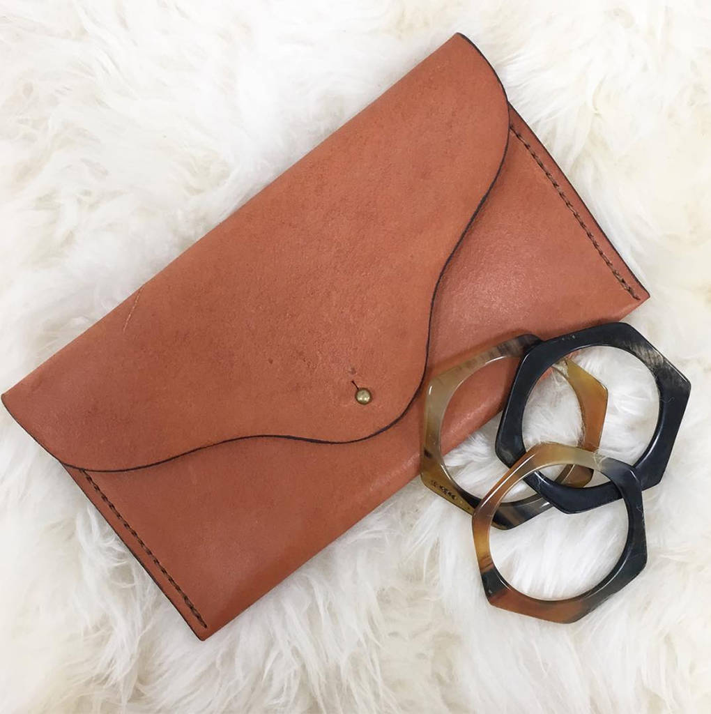 clutch bag leather vegetable tanned ethically made by maykher