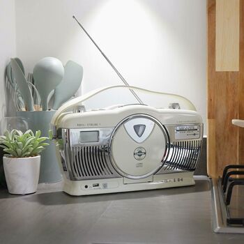 Retro Style CD Player And Radio, 3 of 9