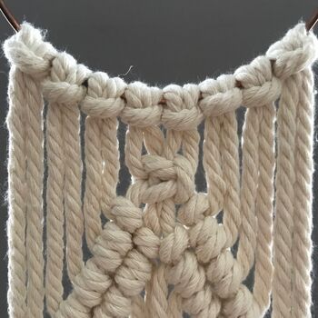 Starter For 10 10 Macramé Knots For Beginners, 5 of 11