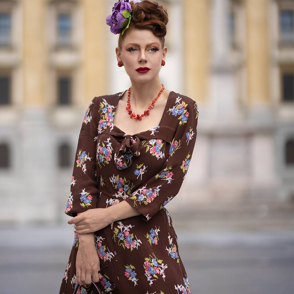 authentic 1940s clothing