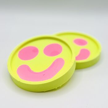 Smiley Face Coasters/ Trays Yellow And Pink Set Of Two, 4 of 9
