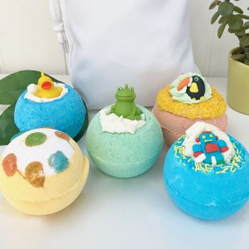 Personalised Easter Bath Bomb Gift Set, 2 of 5