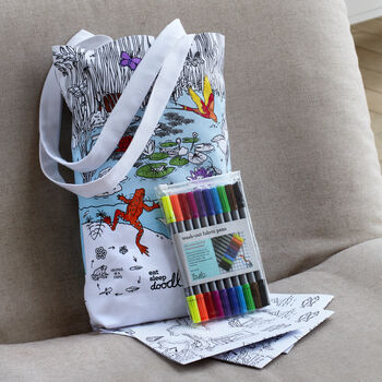 Pond Life Tote Bag Kit + 10 Pens, Colour And Carry, 2 of 7