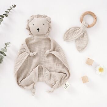 Organic Baby Lion Comforter With Teether And Bag, 6 of 9