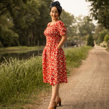 Daisy Dress In Daisy Print Vintage 1940s Style, 3 of 3