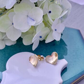 9ct Gold Curved Heart Stud Earrings, 3 of 4