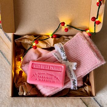 Pink Sock Passion Fruit Gift Set, 2 of 4