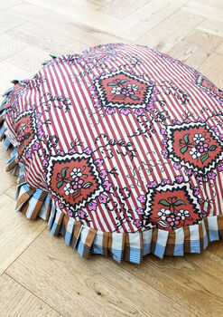Frilly Dog Bed, 5 of 6
