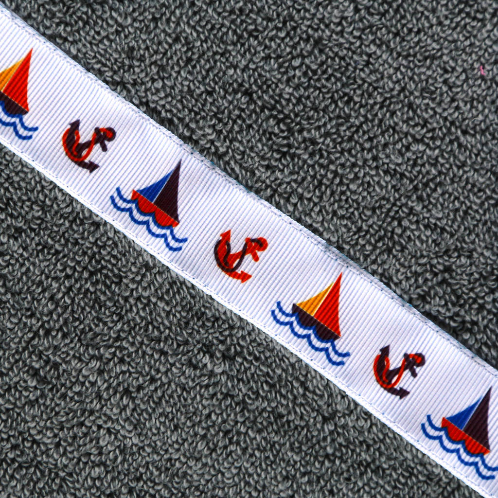 neutral hooded bath towels for children baby to 8yrs by hooded owls