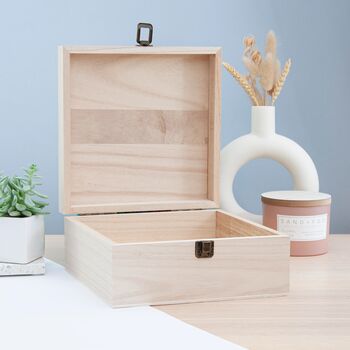 Personalised Baby Giraffe Keepsake Box, 4 of 12