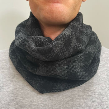 Mens Checked Knitted Lambswool Snood, 2 of 4