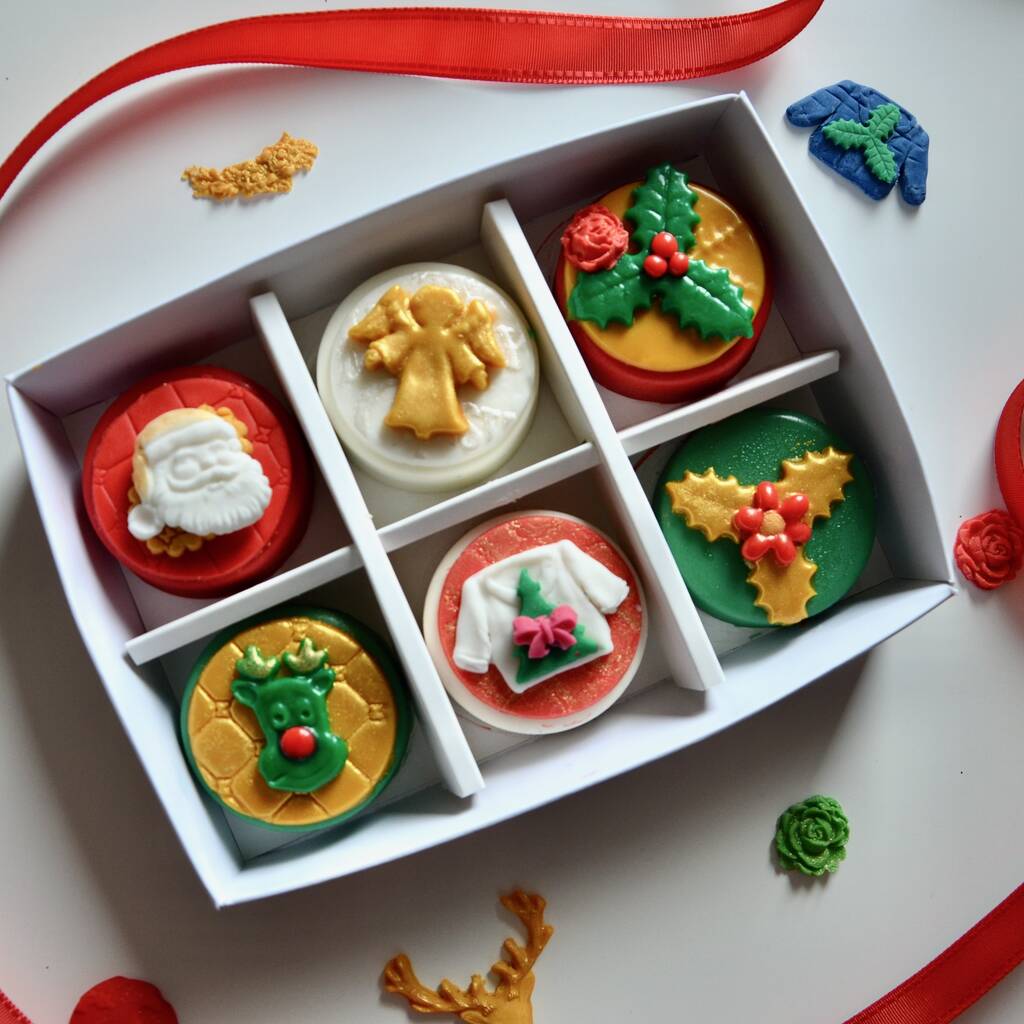 Christmas Coated Oreo Gift Box By La Di Da Sweet Treats ...