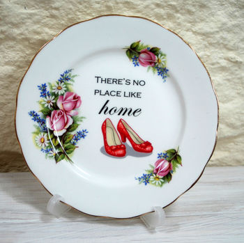 'No Place Like Home' Wizard Of Oz Vintage Plate, 2 of 4