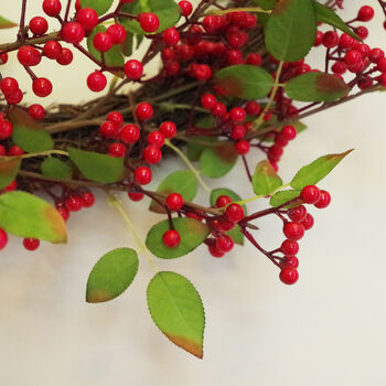 60cm Artificial Christmas Natural Red Berry Wreath, 6 of 8