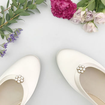 Flower Pearl Wedding Shoe Clips, 2 of 6