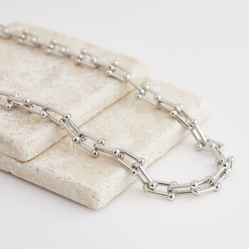 Chunky Horseshoe Link Chain Necklace, 4 of 6