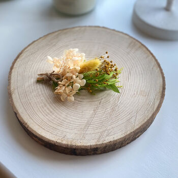 Personalised Dried Flowers Auntie Birthday Card, 2 of 3