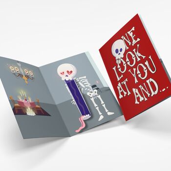 'Jaw Drop' Screaming, Shaking, Light Up Funny Valentine Card, 4 of 11