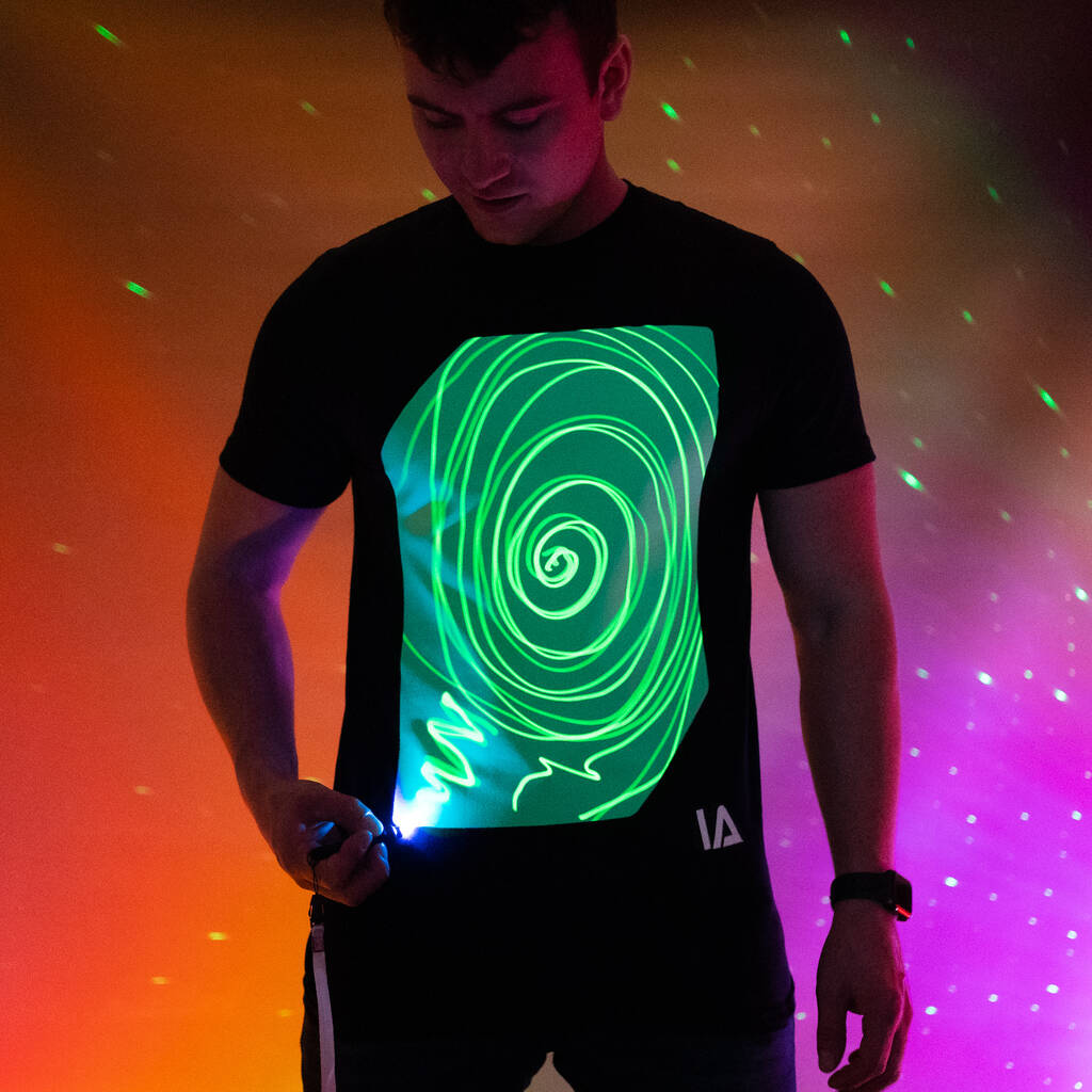 Adults Unisex Interactive Green Glow T Shirt In Black, 1 of 8