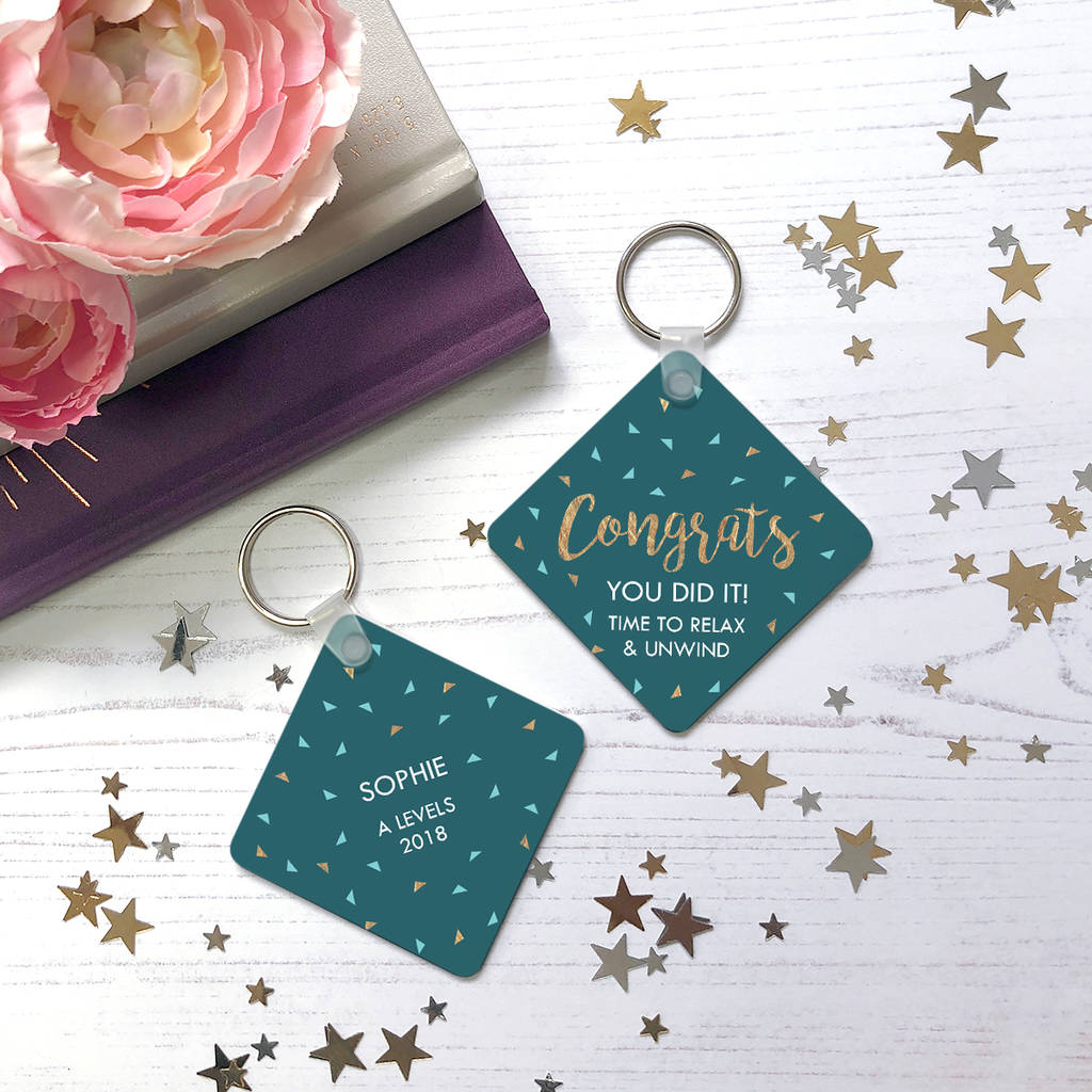 Image of Personalised 'Congrats' Graduation Keepsake Keyring