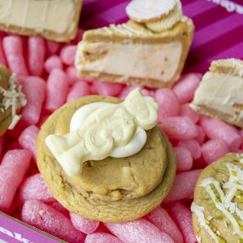 The White Chocolate Deluxe Cookie And Cookie Pie Gift Box, 11 of 12